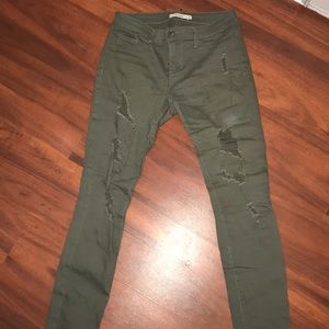 GREEN RIPPED JEANS
